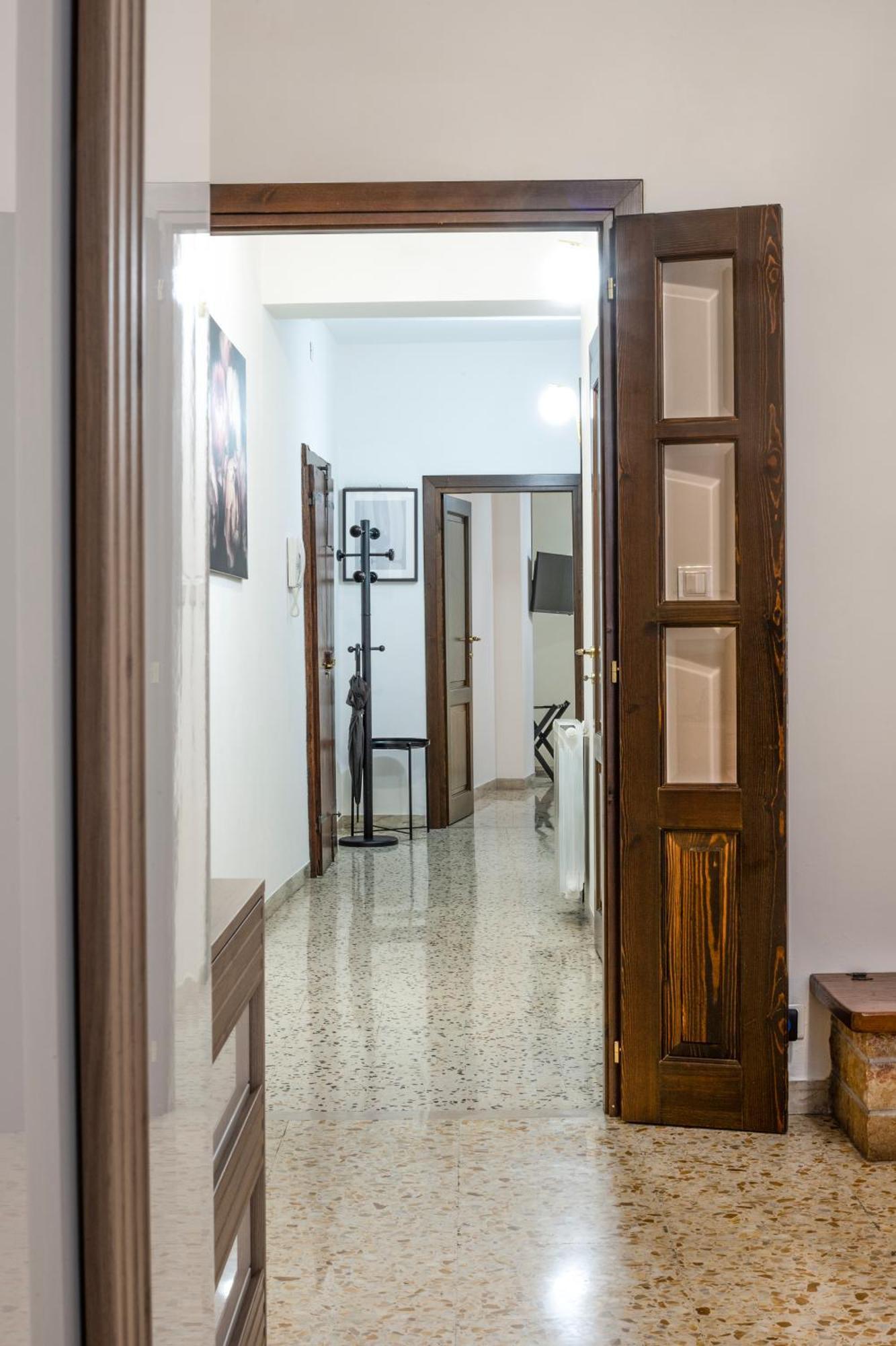 Bellavista Apartment *